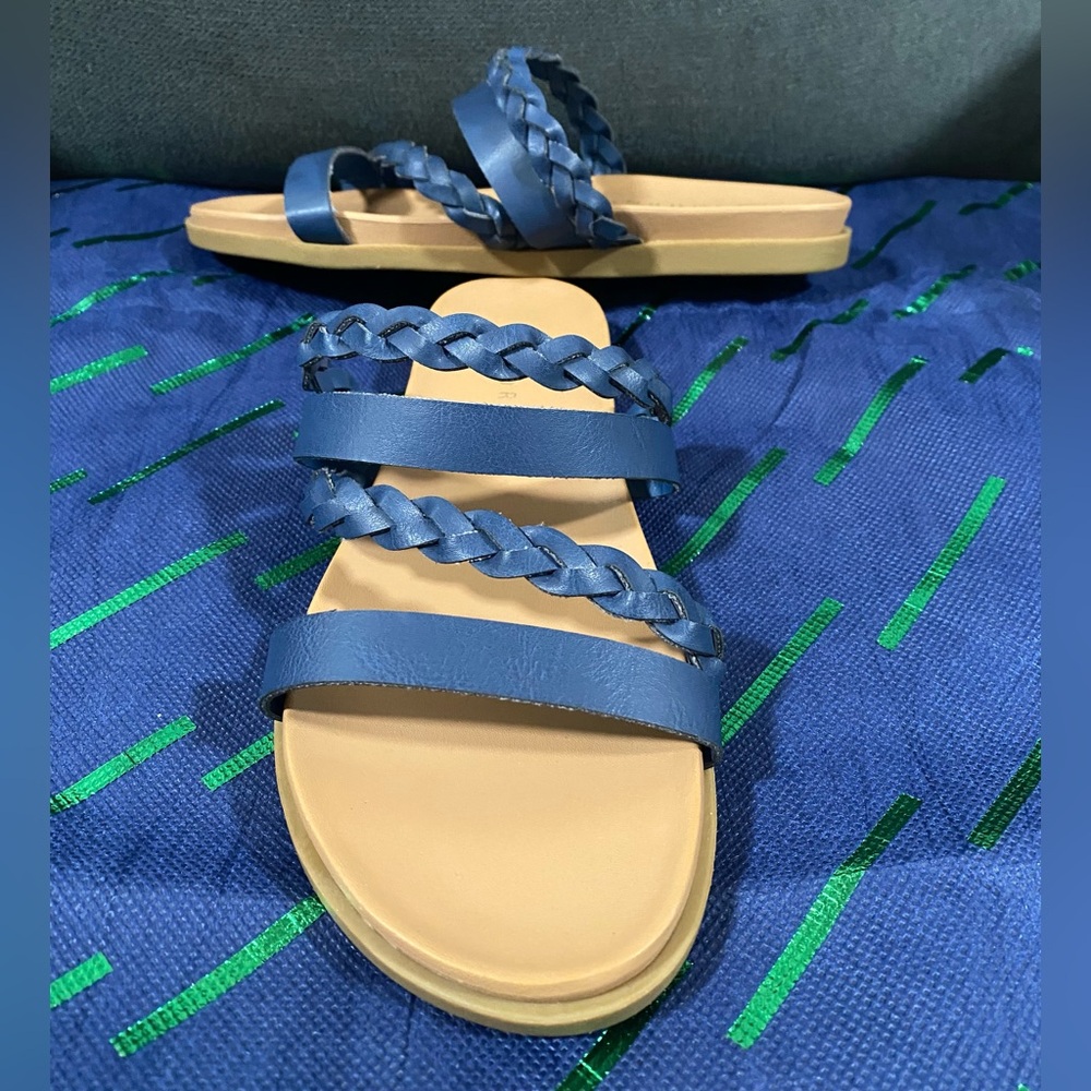 ⭐️NEW Journee COLETTE SLIDE SANDALS IN FAUX LEATHER Size 6 - Picture 4 of 16